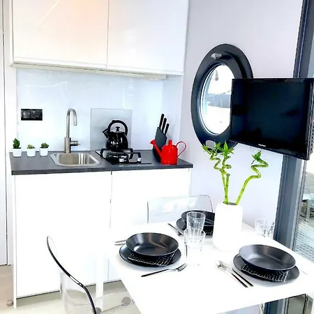 House On Water - Dom Na Wodzie - Eclipse Apartment